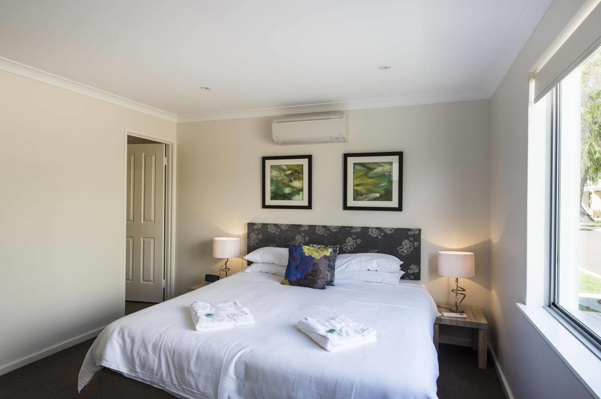 WEST COAST Cape View Beach Resort מראה חיצוני תמונה